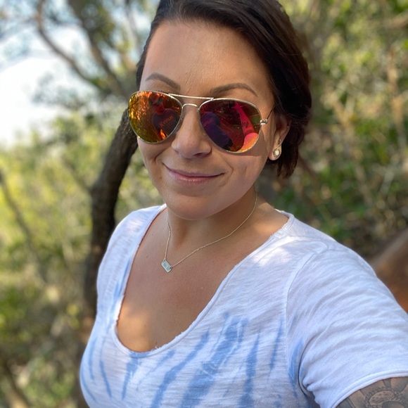 Profile Picture of Eden Swedish (@eswedish12) on Poshmark