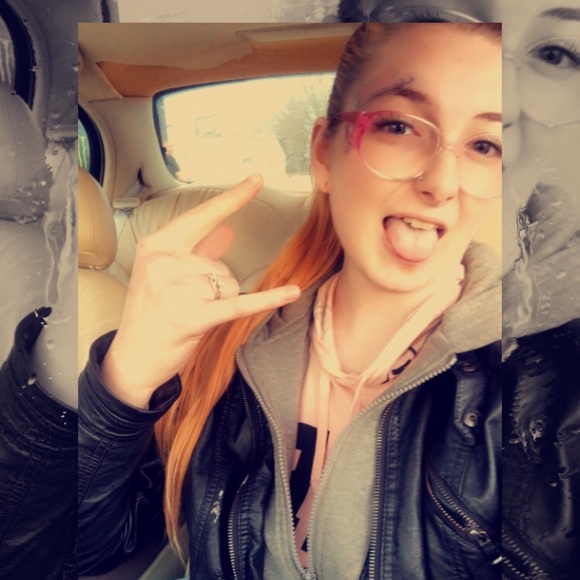Profile Picture of Amanda Edmonds (@acehoncho1217) on Poshmark