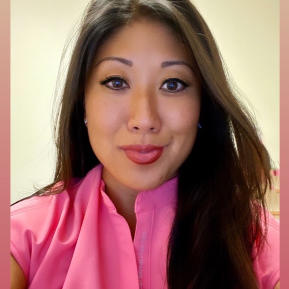 Profile Picture of Jennifer Chung (@jenniferchun158) on Poshmark