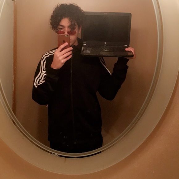 Profile Picture of Jorge Cisneros (@allthejorges) on Poshmark