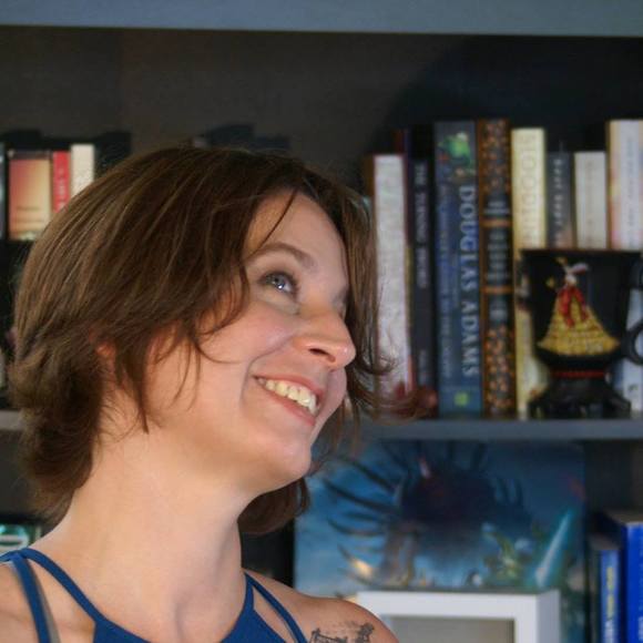 Profile Picture of Cindy Martens (@cindy_martens) on Poshmark