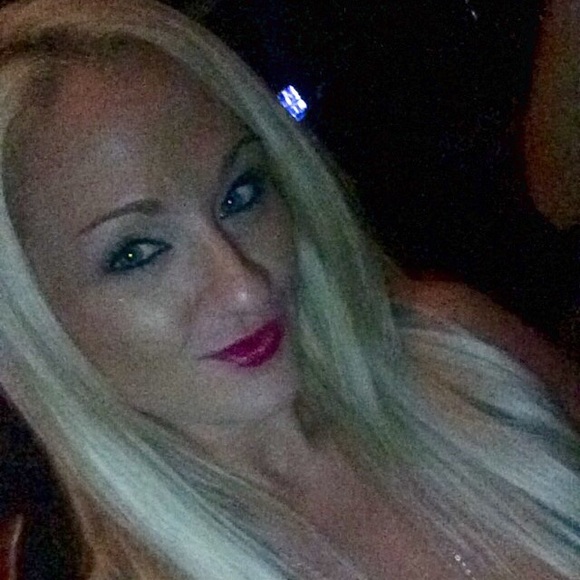 Profile Picture of Jenna Dahler (@jdahler1) on Poshmark