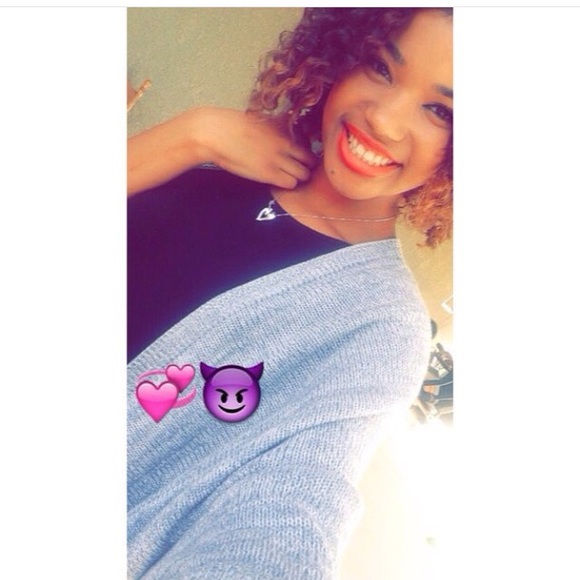 Profile Picture of Brianna Valiente (@princessbriaa_9) on Poshmark