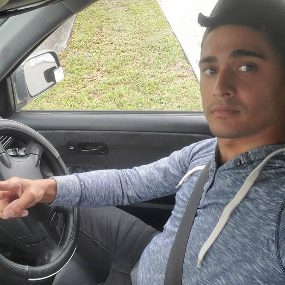 Profile Picture of Lander Lopez (@landerlopez1992) on Poshmark