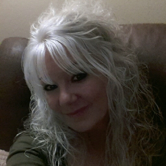 Profile Photo of Barbie Burdock dillbeck (@summergirl8822) on Poshmark