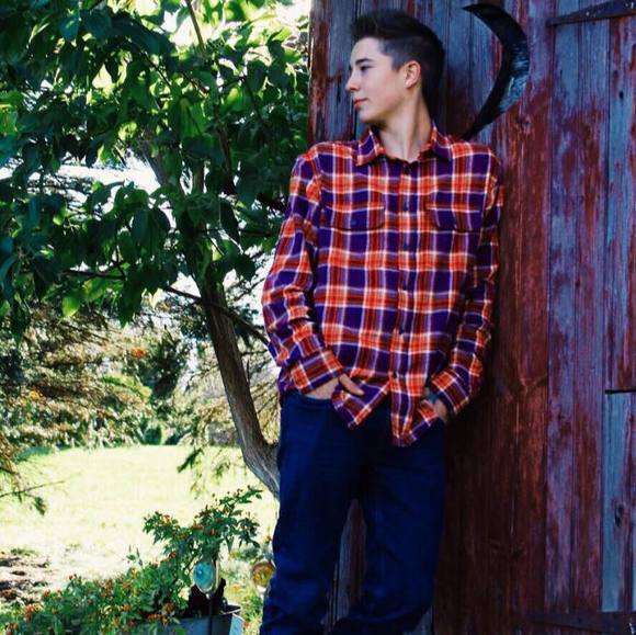 Profile Picture of Jameson Lapp (@buddylapp) on Poshmark