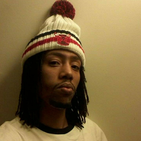 Profile Picture of Darryl Harris (@biz2020) on Poshmark