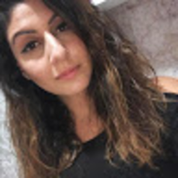 Kally Hirakis - Poshmark Profile Picture of Kally Hirakis (@kallyhirakis) on Poshmark