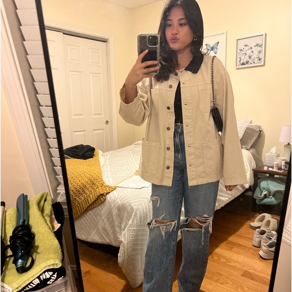 Profile Picture of Kristina Codilla (@kristinurr) on Poshmark