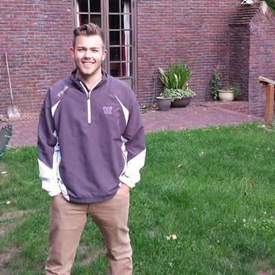 Profile Picture of Erik Lundquist (@MrBojangles96) on Twitter