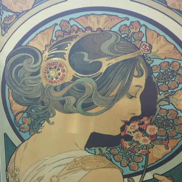 Profile Picture of Raven Brookner (@rsb2017) on Poshmark