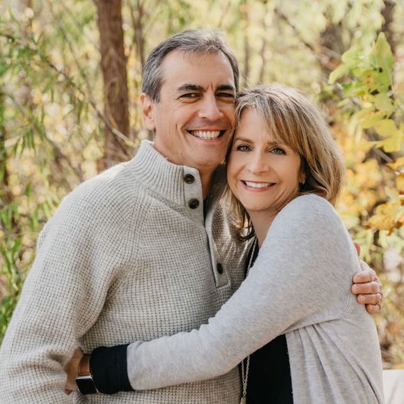 Lynn Unflat - Poshmark Profile Picture of Lynn Unflat (@lynnunflat) on Poshmark