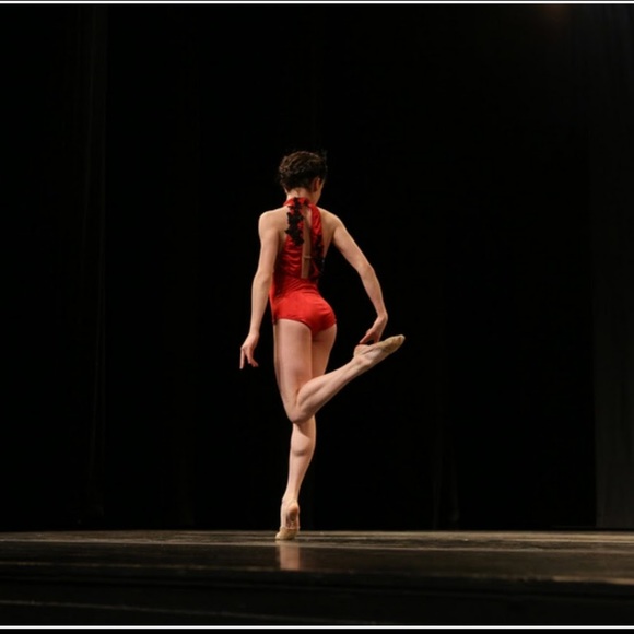 Profile Picture of Kayla Piunti (@kaylapiunti) on Poshmark