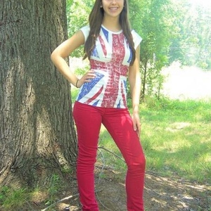 Profile Picture of Kelsie Gibson (@kelsterbelle) on Myspace