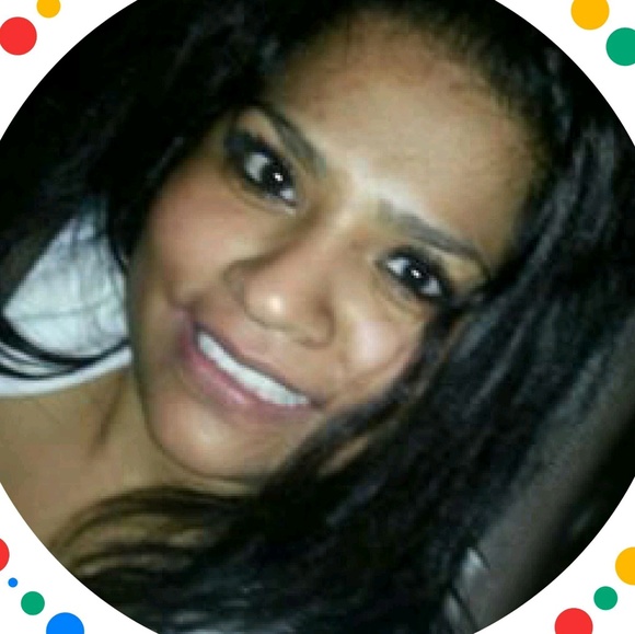 Profile Picture of Looseeuh Looseeuh (@llegis) on Poshmark