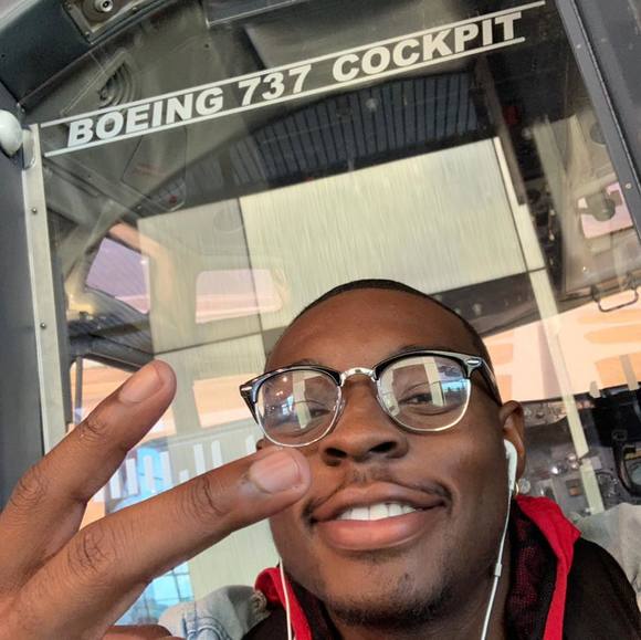 Profile Picture of Kendall Moore (@kendallmoore593) on Poshmark