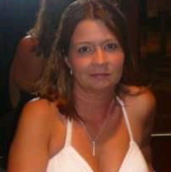 Profile Picture of Denise Neveu (@denise0905) on Poshmark