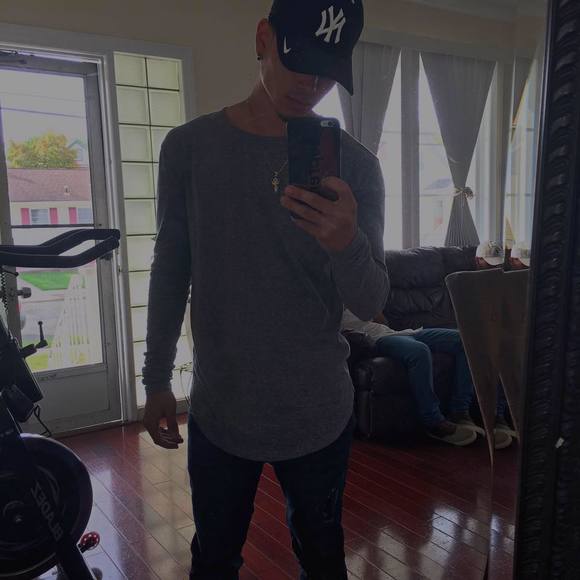 Profile Picture of Jawny Jay (@jjustiniano965) on Poshmark