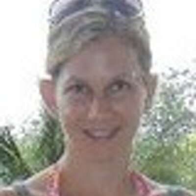 Profile Picture of Anne Graves (@alabrayere) on Twitter