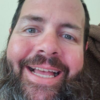 Profile Picture of Aaron Hughey (@AaronHughey2) on Twitter