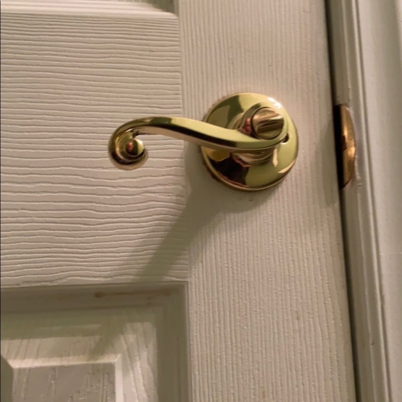 Profile Picture of Joseph Ervin (@brosephlee) on Poshmark