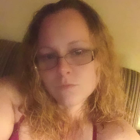 Profile Picture of Christina Pyle (@apchica214) on Poshmark