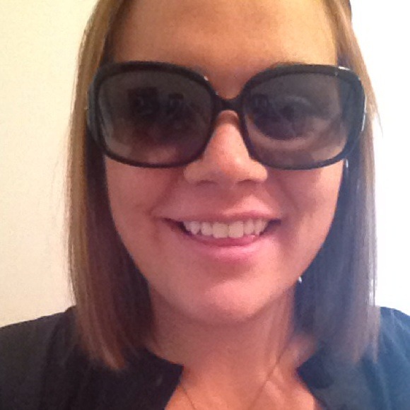 Profile Picture of Victoria Pickle (@victoria_pickle) on Poshmark