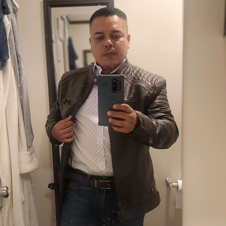 Profile Picture of adolfosuarez700 (@adolfosuarez700) on Tiktok