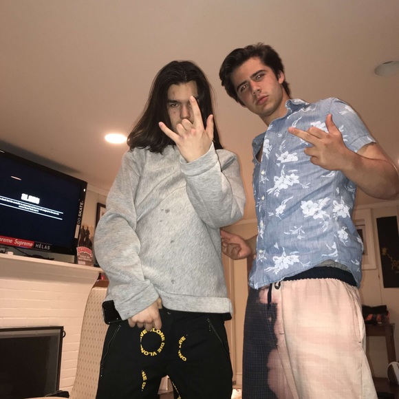 Profile Picture of Sam Schachter (@samboda) on Poshmark
