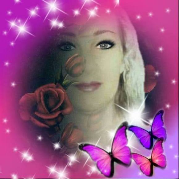 Profile Picture of April Fowler (@aprilfowler6108) on Poshmark