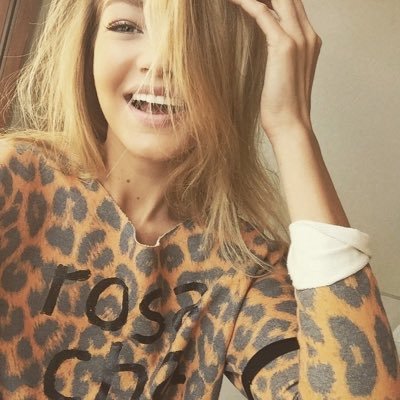 Profile Picture of MONA-LISA SAPERSTEIN (@gtgamari) on Twitter