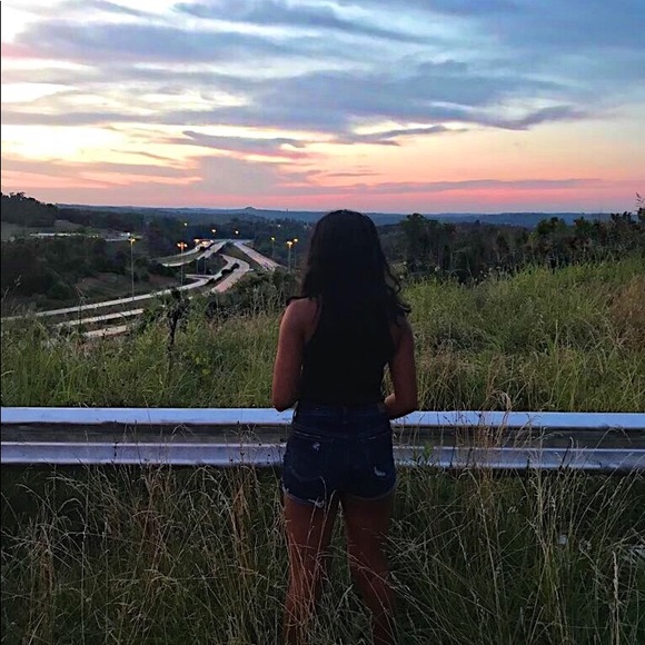 Profile Picture of Veda Conjeevaram (@conjveda) on Poshmark