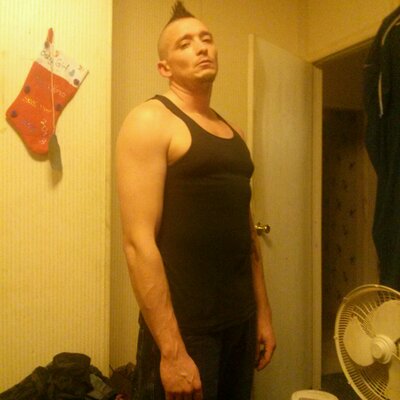 Profile Picture of Derrick B Hensley (@4leafclover777) on Twitter