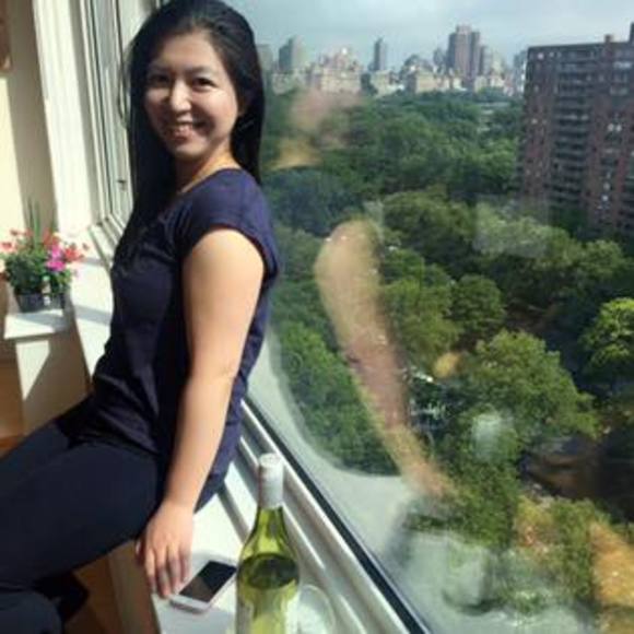 Profile Picture of Sophie Jiang (@sophie_minimal) on Poshmark