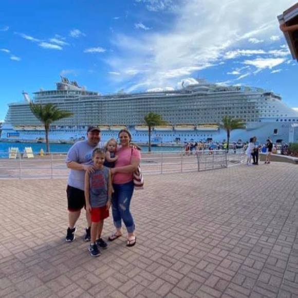 Profile Picture of Jaclyn Kessler (@jaclynkessler) on Poshmark