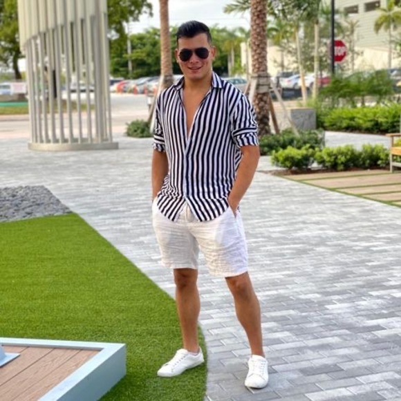 Profile Picture of Janio Gracia (@janiograc) on Poshmark