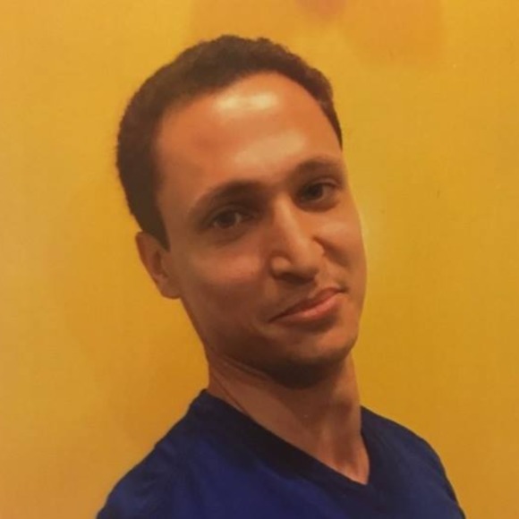 Profile Picture of Alex Rodolitz (@finegoodsnow) on Poshmark