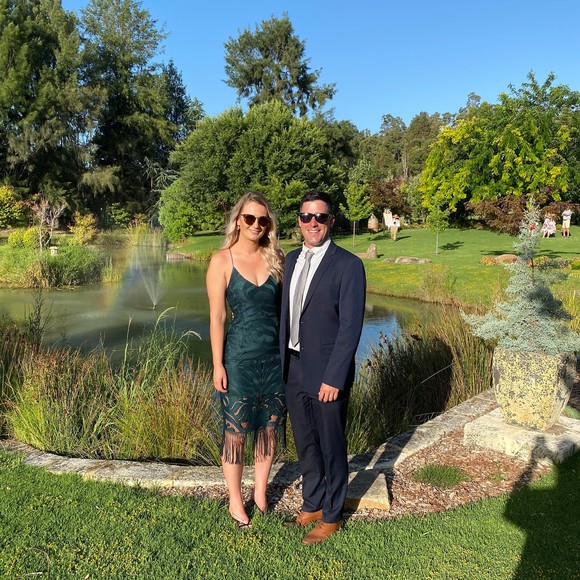 Profile Picture of Elise Hutcheon (@elisehutcheon) on Poshmark