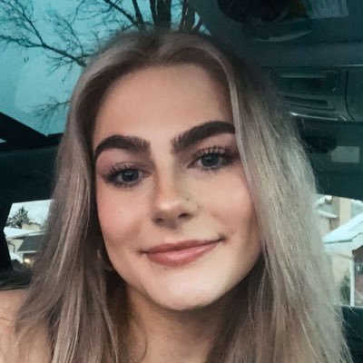 Profile Picture of Danielle (@DaniellePate16) on Twitter