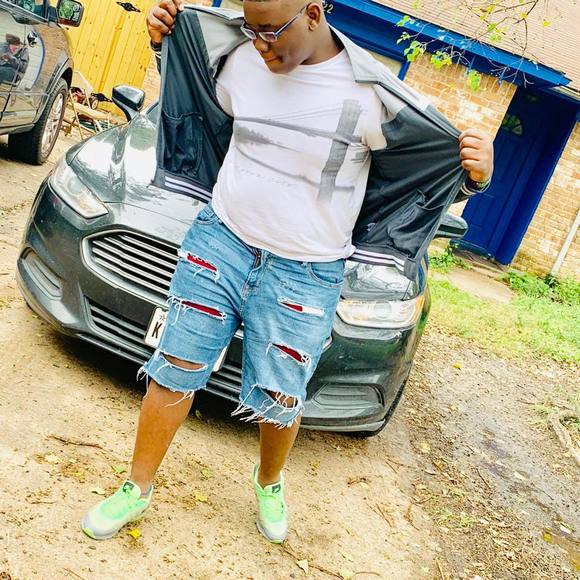 Profile Picture of Markel Caston (@kelwill2121) on Poshmark