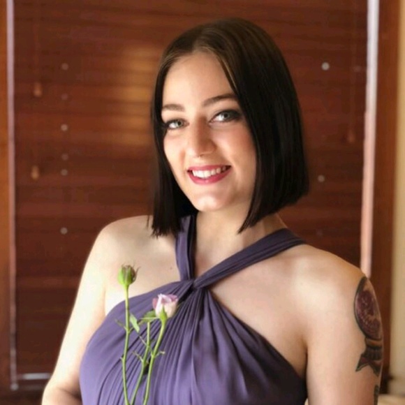 Profile Picture of Kiersten Hofbauer (@khofbauer) on Poshmark