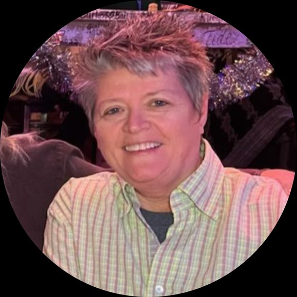 Profile Picture of Damita Stokley (@djstokley) on Poshmark