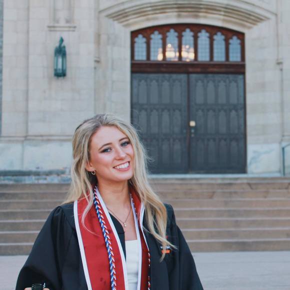 Profile Picture of Julianne Conroy (@jtswizzle11) on Poshmark