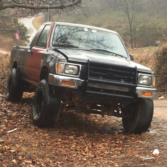 Profile Picture of Kevin Chamaty (@kevin1335) on Poshmark