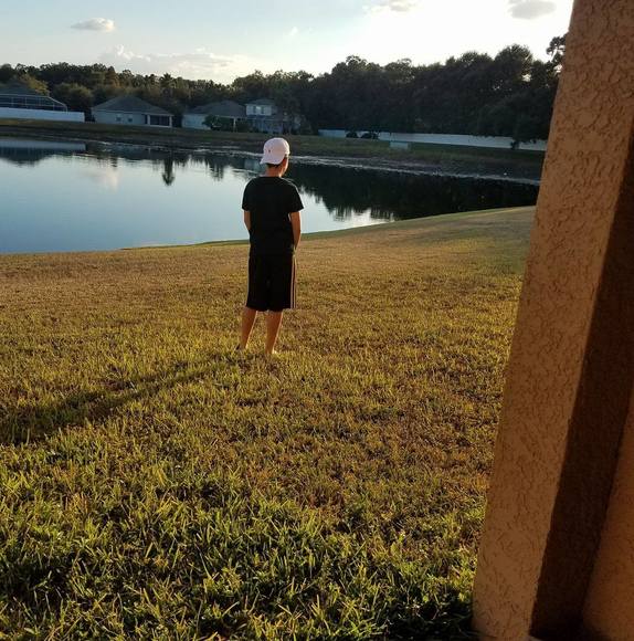 Profile Picture of Jonathan Valladares (@jonrico) on Poshmark