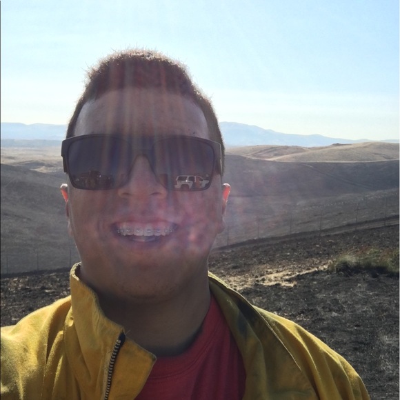 Profile Picture of Matthew Stasi (@sayhey14) on Poshmark