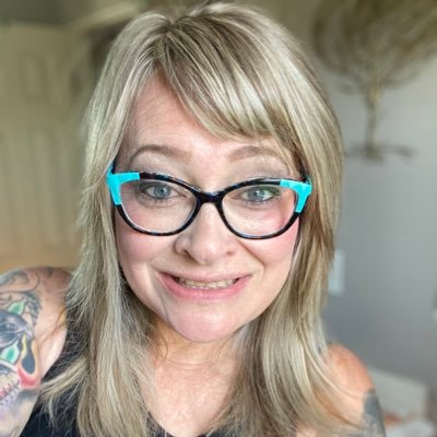 Crystal Ortiz - Twitter Profile Picture of Crystal Ortiz (@candycrystal22) on Twitter