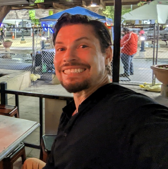 Profile Picture of Jason Zanotelli (@jason_zanotelli) on Poshmark