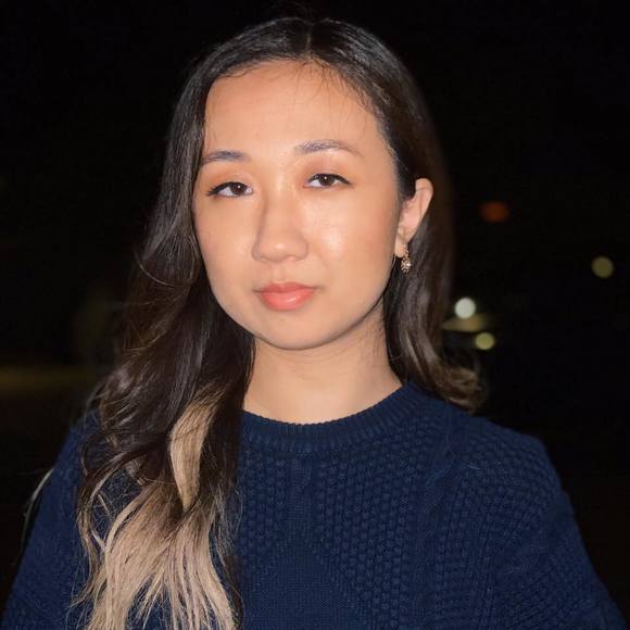 Zerlinda Lee - Poshmark Profile Picture of Zerlinda Lee (@zerleepoo) on Poshmark