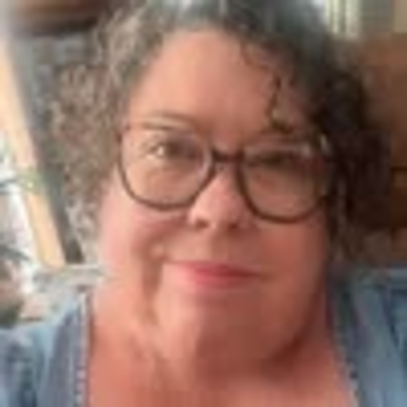 Profile Picture of Paula Henry joseph-adair (@lulaadair) on Poshmark